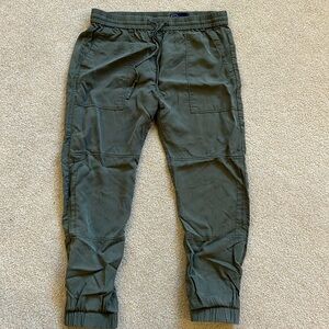 Gap joggers moss green